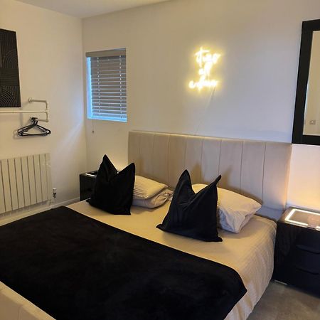 Terfyn Hall Aquarium Apartment 1 Prestatyn Bagian luar foto